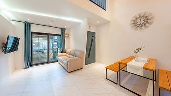 Gangneung Nineone Pet Pension