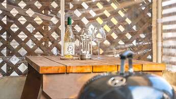 Gangneung Nineone Pet Pension