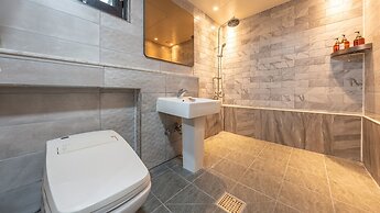 Gangneung Nineone Pet Pension