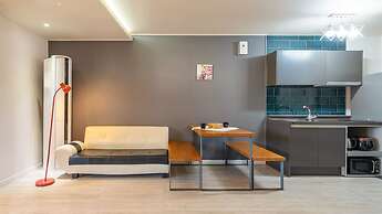 Gangneung Nineone Pet Pension