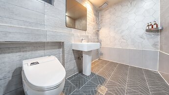 Gangneung Nineone Pet Pension