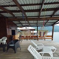 Villa Margareth l A Lakeside Oasis