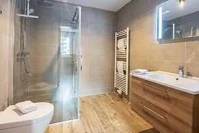 Apartment in Salzburg Near Schlossalmbahn I