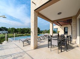 Comfortable Villa With Central Heating