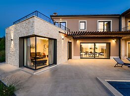 Comfortable Villa With Central Heating