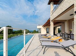 Comfortable Villa With Central Heating