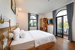 Ly Ly Hotel 2