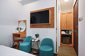 Ly Ly Hotel 2
