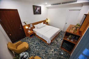 Ly Ly Hotel 2
