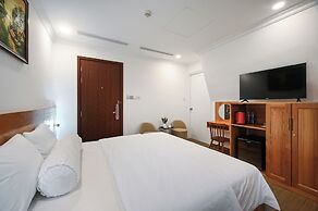 Ly Ly Hotel 2