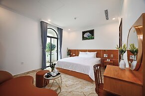 Ly Ly Hotel 2