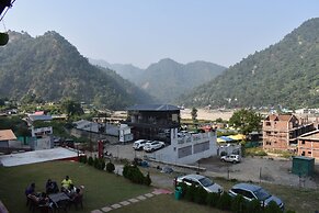 Grandeur's Tiger Estate