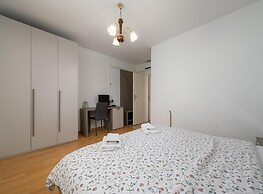 Graceful Apartment in Nature