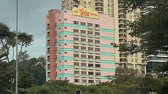The Très Hotel