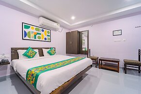 Treebo Sri vi ka Residency