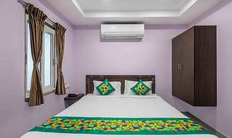 Treebo Sri vi ka Residency