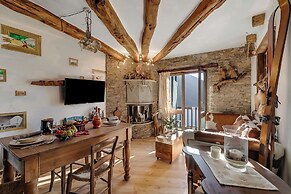 Grange Romantic Retreat Mountain View