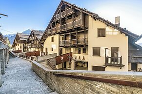 Grange Romantic Retreat Mountain View