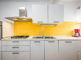 Scenic Villa With Private Garden