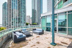 The Yonge Suites - Downtown Elegance