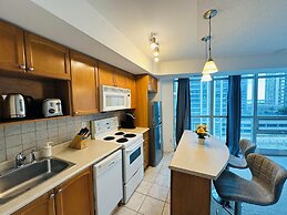 The Yonge Suites - Downtown Elegance