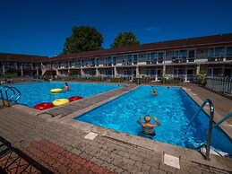 6 Person Holiday Park Home in Romo