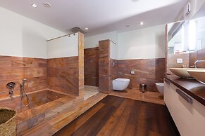 Villa Madrugada, Beachside Villa in Costabella