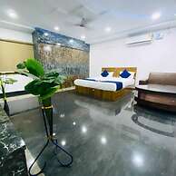 Hotel Kp Suites Grand