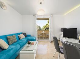 Premium Apartment With Patio
