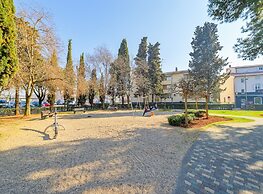 Premium Apartment With Patio