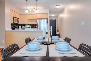 Rivetstays - The Yonge Grand Suites