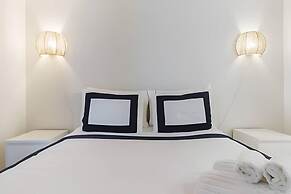 Rivetstays - The Yonge Grand Suites