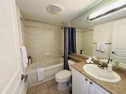 Rivetstays - The Yonge Grand Suites