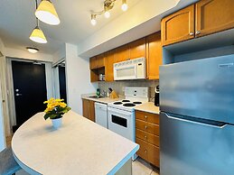 Rivetstays - The Yonge Grand Suites