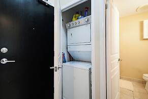 Rivetstays - The Yonge Grand Suites