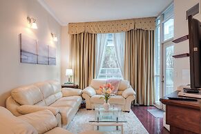 Rivetstays - The Yonge Grand Suites