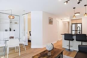 Rivetstays - The Yonge Grand Suites