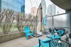 Rivetstays - The Yonge Grand Suites