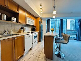 Rivetstays - The Yonge Grand Suites