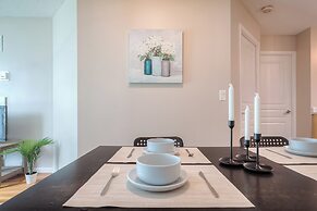 Rivetstays - The Yonge Grand Suites