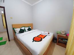 Homestay Syariah Dekat Monjali dan JCM by Simply Homy