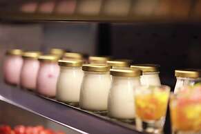 Lalynn Resort & Villas