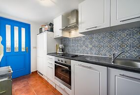 Pretty Villa With Balcony