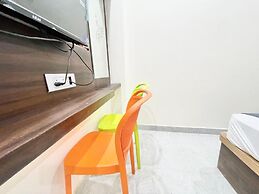 Hotel LV Palace - near Ghats & Temples