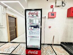 Hotel LV Palace - near Ghats & Temples