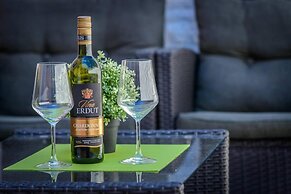 Cavtat Cozy Retreat Close to Beach