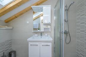 Cavtat Cozy Retreat Close to Beach