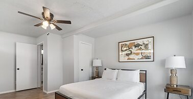 Spacious Retreat 8 Bedroom River