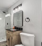 Spacious Retreat 8 Bedroom River