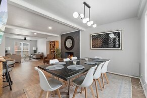 Spacious Retreat 8 Bedroom River